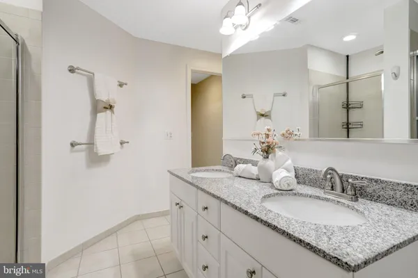 $3,500 | 3650 South Glebe Road, Unit 442, Arlington, VA 22202