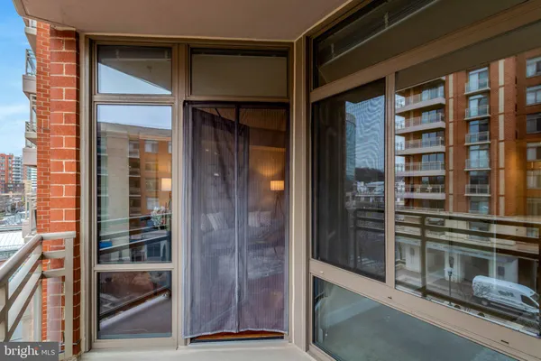 $3,500 | 3650 South Glebe Road, Unit 442, Arlington, VA 22202