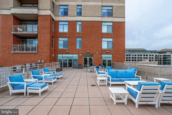 $3,500 | 3650 South Glebe Road, Unit 442, Arlington, VA 22202