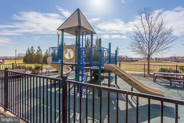 $3,500 | 3650 South Glebe Road, Unit 442, Arlington, VA 22202