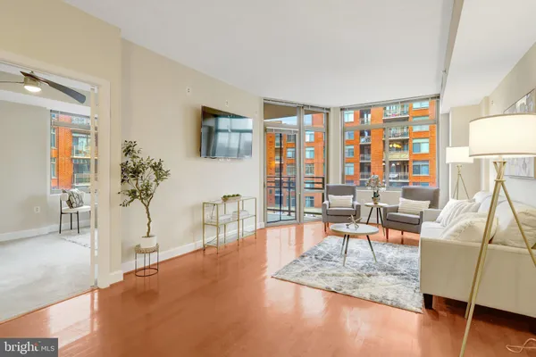 $3,500 | 3650 South Glebe Road, Unit 442, Arlington, VA 22202