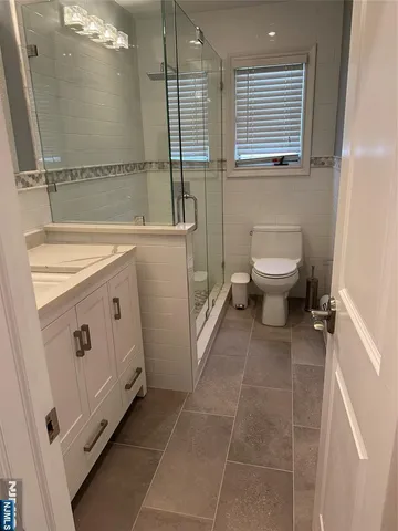 $2,000 | 538 3rd Street, Carlstadt, NJ 07072