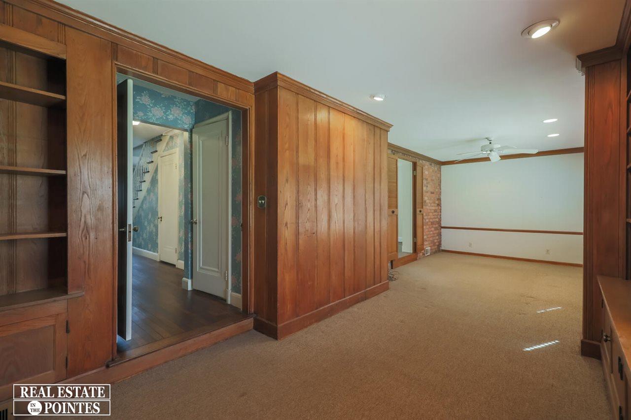 315 Touraine Road Grosse Pointe Farms, MI 48236 - Photo 9 of 33