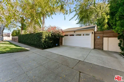 $2,153,000 | 3251 Stewart Avenue, Los Angeles, CA 90066
