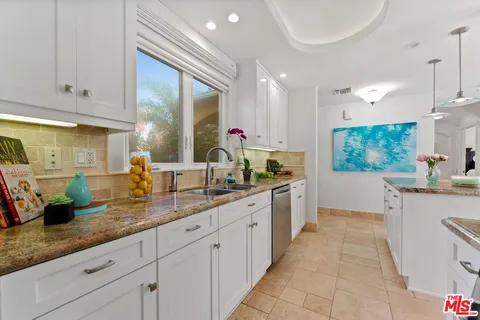 $2,153,000 | 3251 Stewart Avenue, Los Angeles, CA 90066