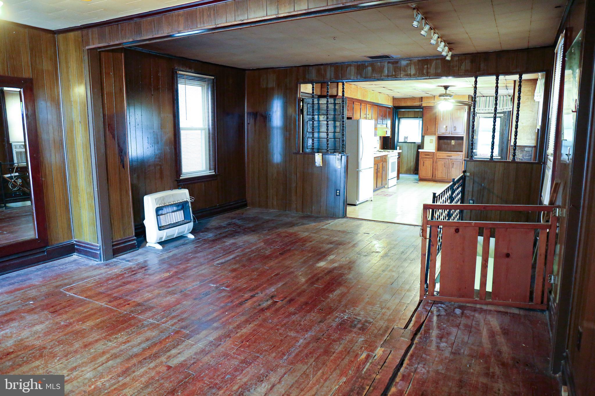 122.5 Locust Street Hanover, PA 17331 - Photo 4 of 37 Gallery Image 4