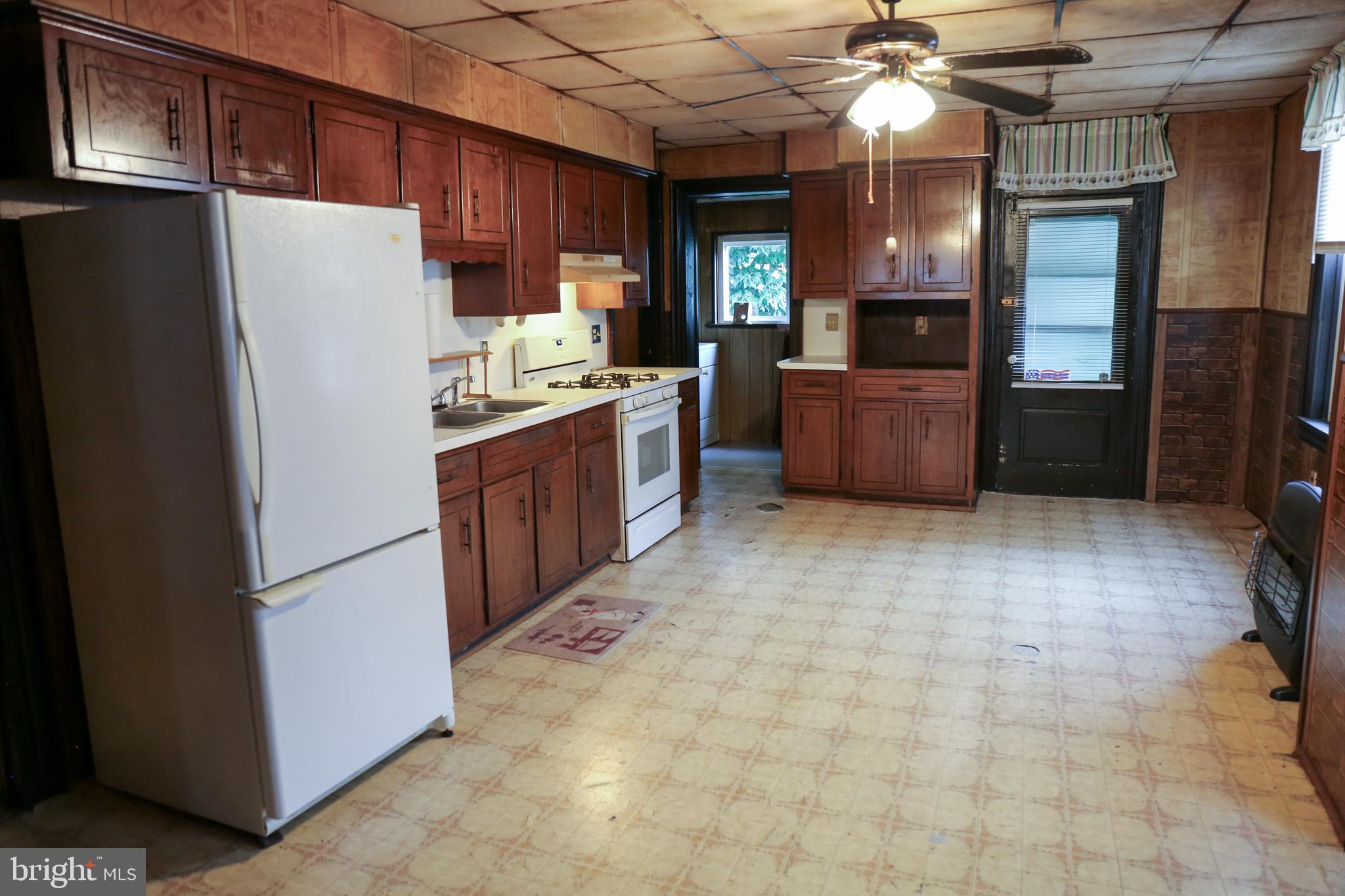 122.5 Locust Street Hanover, PA 17331 - Photo 8 of 37 Gallery Image 8