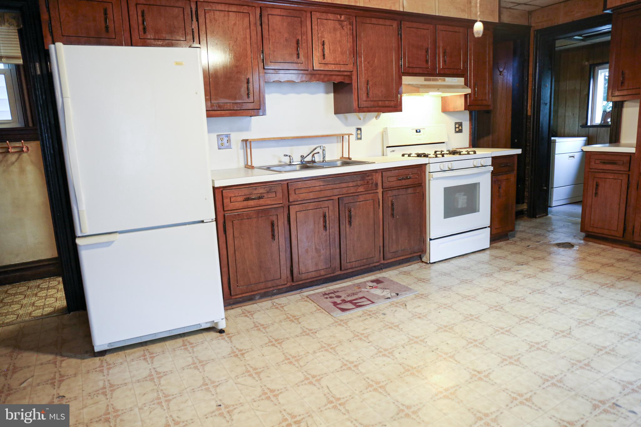 122.5 Locust Street Hanover, PA 17331 - Photo 10 of 37 Gallery Image 10