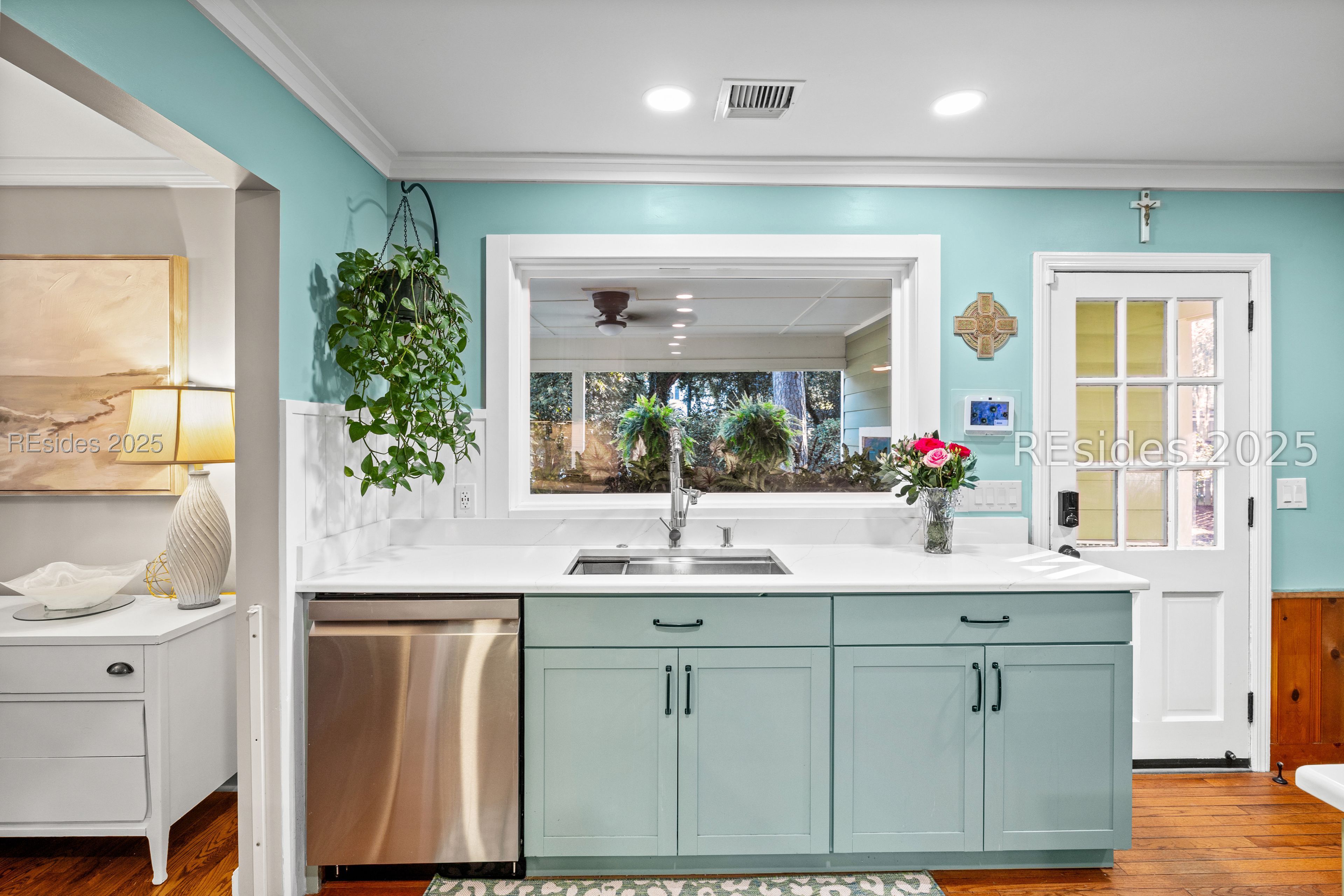 2312 Depot Road Beaufort, SC 29902 - Photo 7 of 54