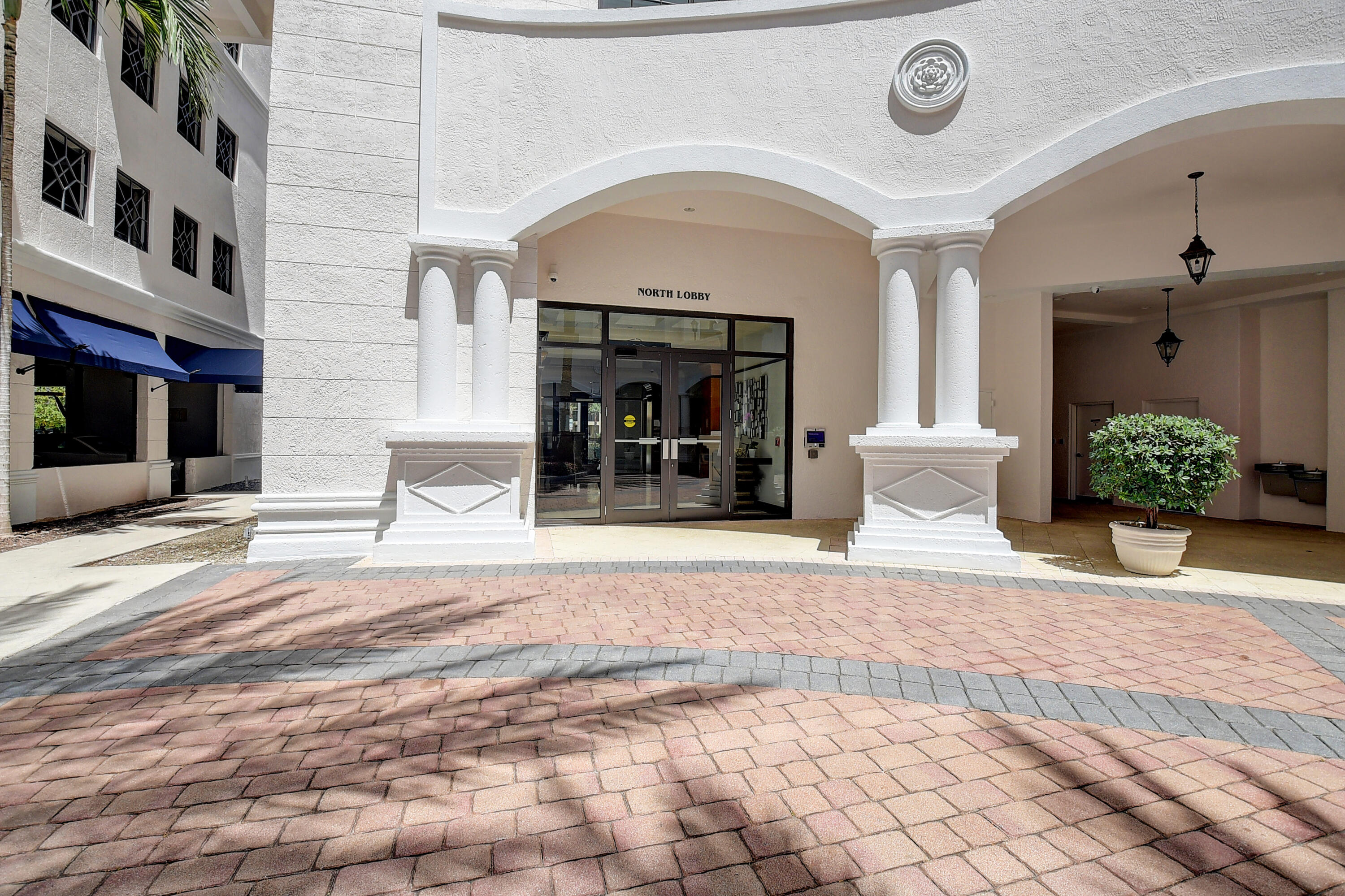 233 South Federal Highway, Unit 508 Boca Raton, FL 33432 - Photo 15 of 60 Lobby Entrance