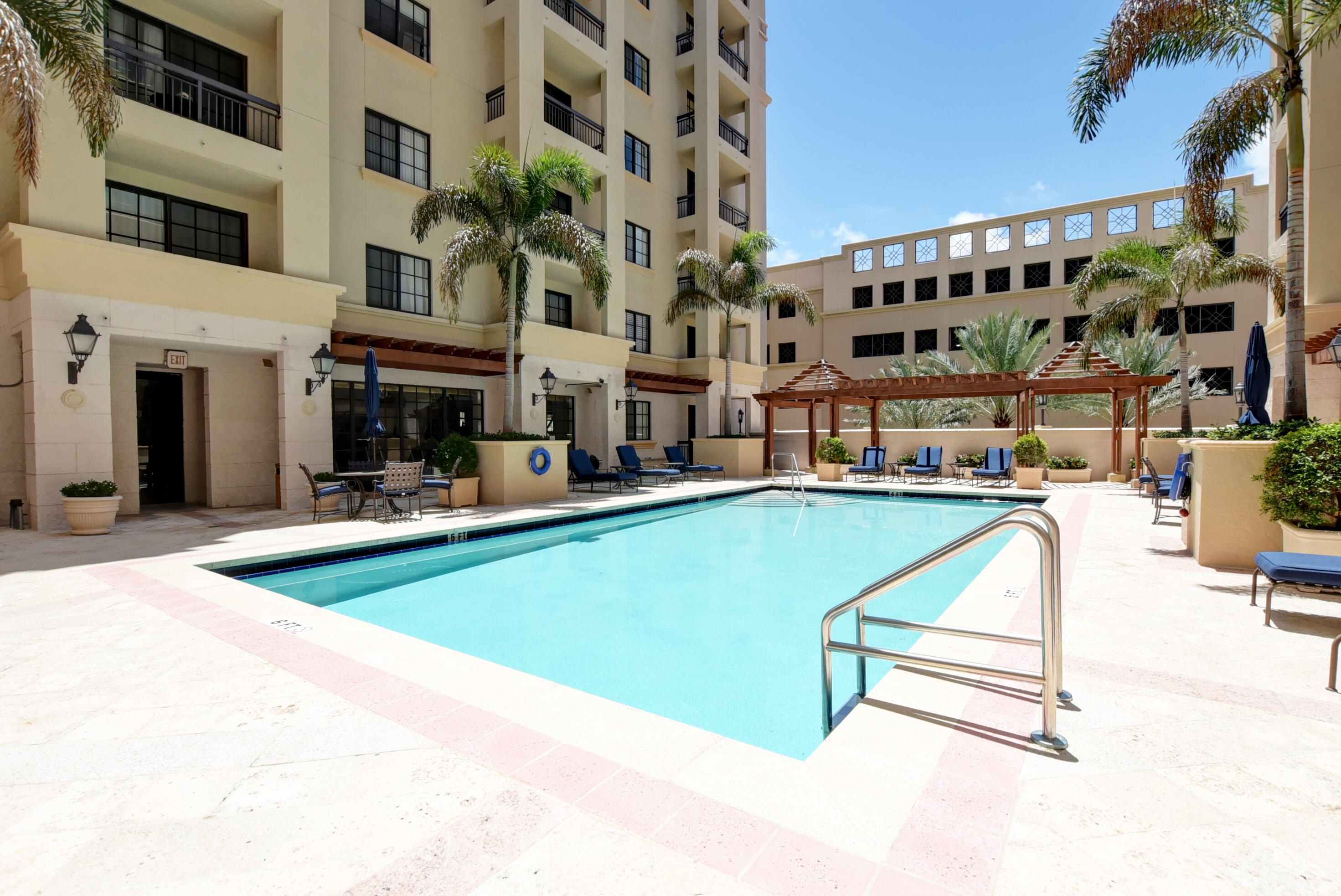 233 South Federal Highway, Unit 508 Boca Raton, FL 33432 - Photo 44 of 60 Pool