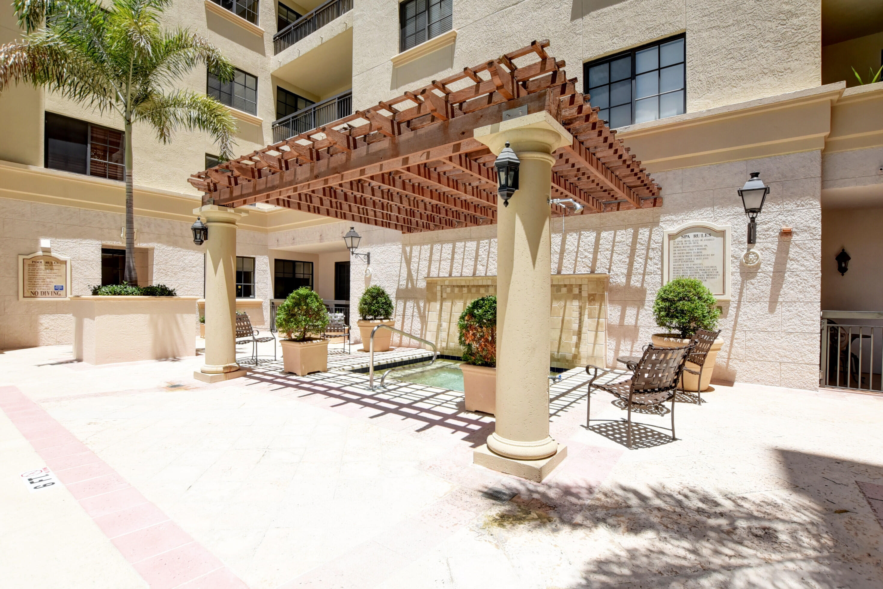 233 South Federal Highway, Unit 508 Boca Raton, FL 33432 - Photo 47 of 60 Jacuzzi