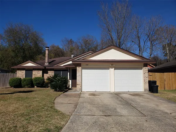 $1,900 | 7707 Bluejay Twin Circle, Humble, TX 77396
