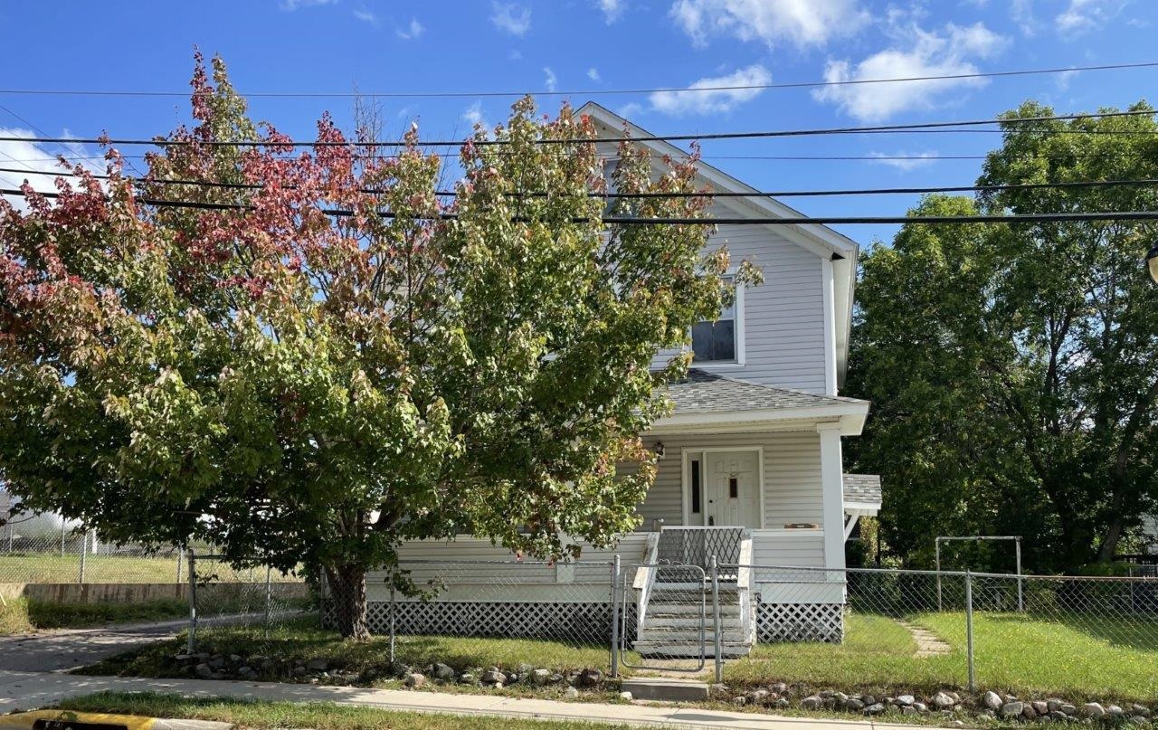 324 South 4th Avenue East Ely, MN 55731 - Photo 2 of 40