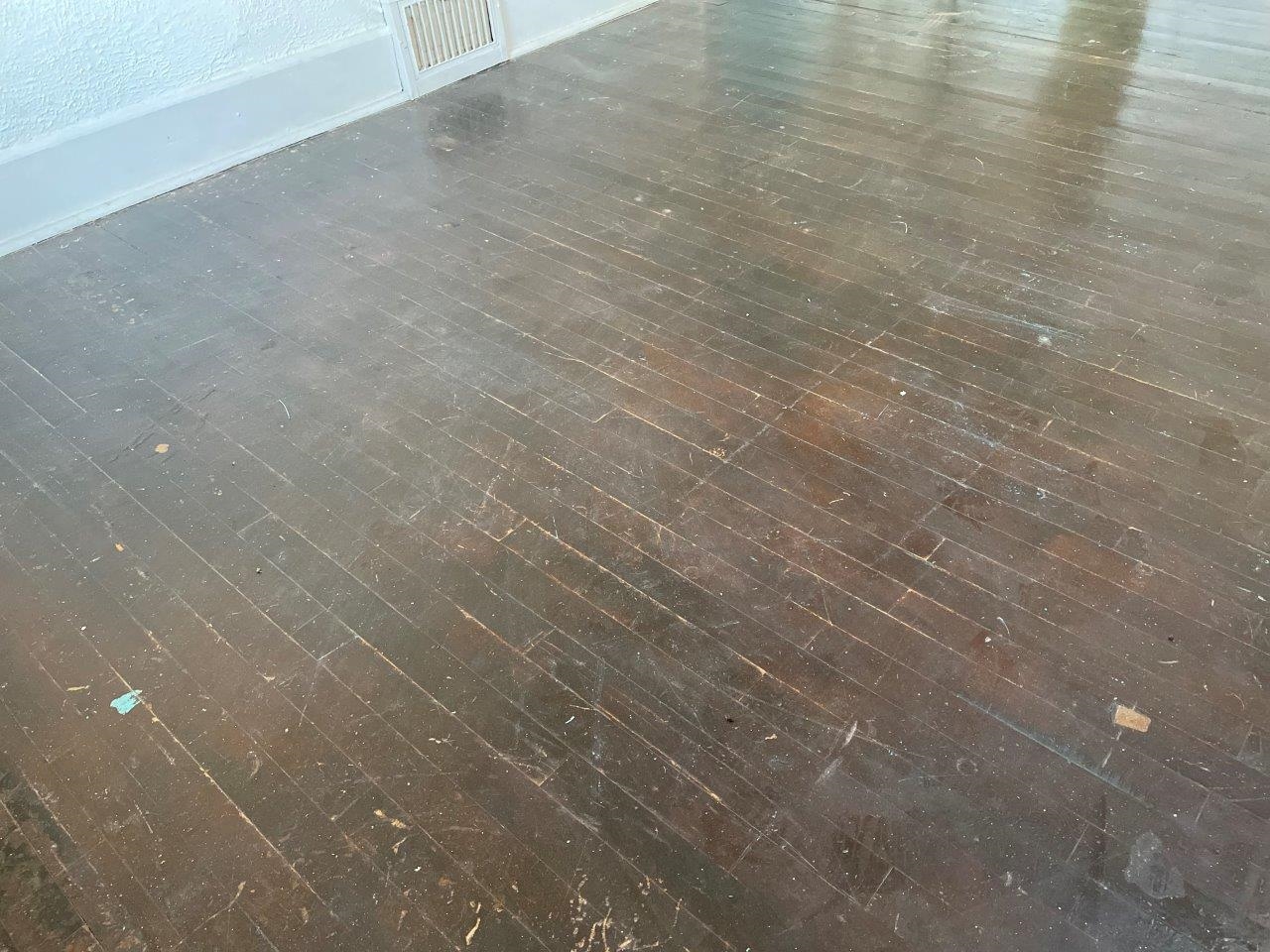 324 South 4th Avenue East Ely, MN 55731 - Photo 32 of 40 Exposed Hardwood Floors