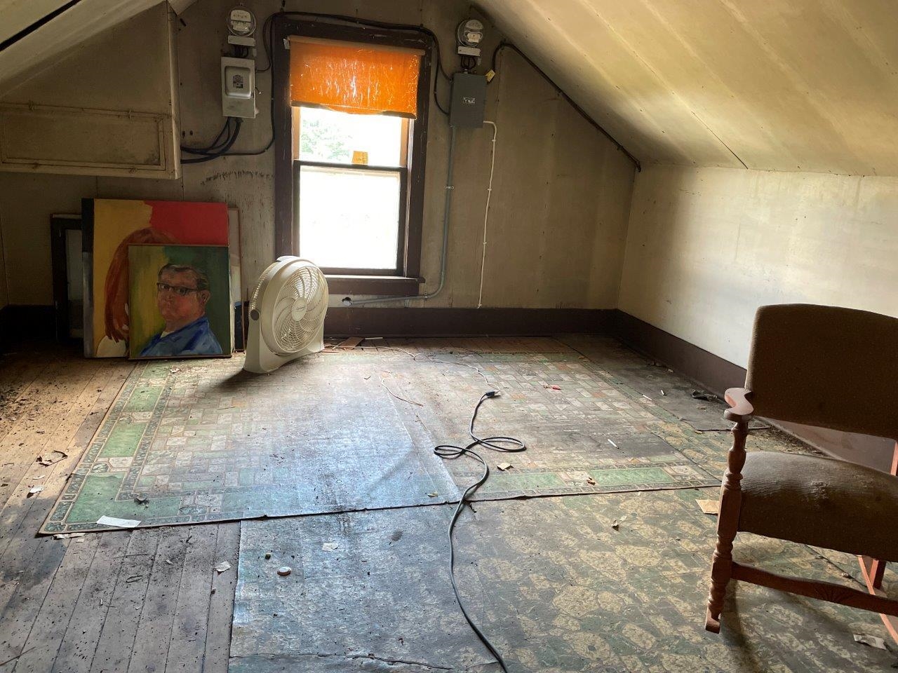 324 South 4th Avenue East Ely, MN 55731 - Photo 36 of 40 7' Vaulted Ceilings with 4' Side Walls