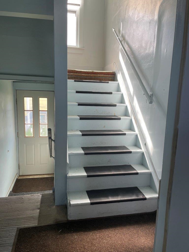 324 South 4th Avenue East Ely, MN 55731 - Photo 7 of 40 Common Foyer