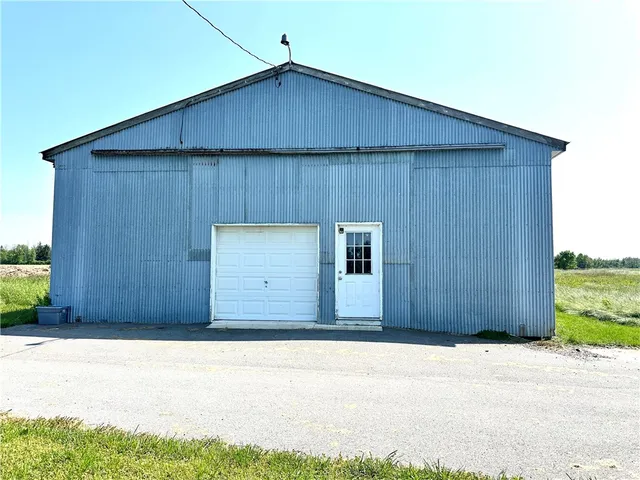 $239,900 | 14918 Lakeshore Road, Carlton, NY 14477