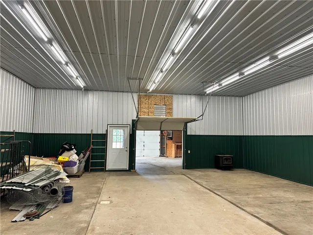 $239,900 | 14918 Lakeshore Road, Carlton, NY 14477