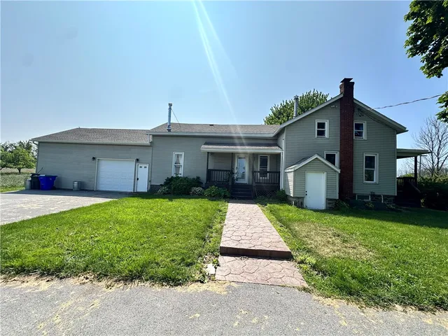 $239,900 | 14918 Lakeshore Road, Carlton, NY 14477