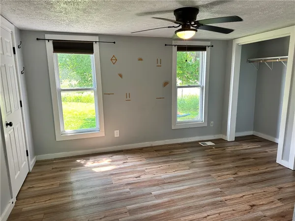 $239,900 | 14918 Lakeshore Road, Carlton, NY 14477