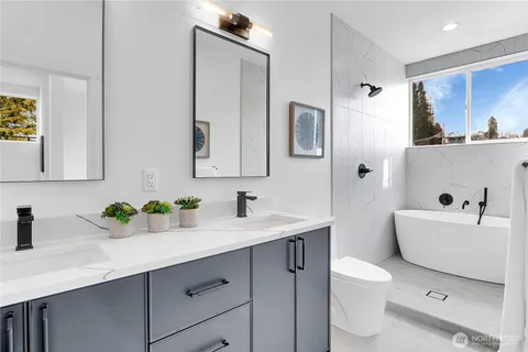 $995,000 | 631 West Emerson Street, Seattle, WA 98119