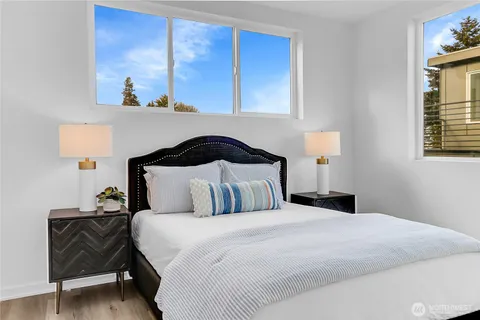 $995,000 | 631 West Emerson Street, Seattle, WA 98119