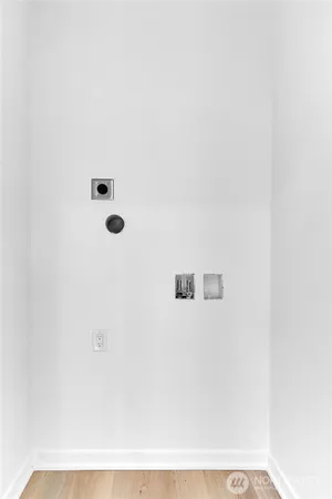 $995,000 | 631 West Emerson Street, Seattle, WA 98119