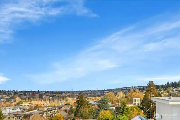 $995,000 | 631 West Emerson Street, Seattle, WA 98119