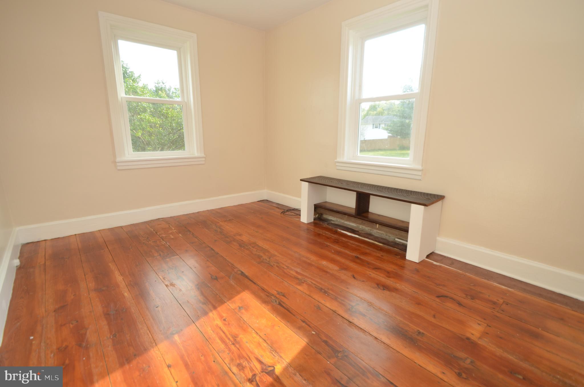 519 Bauer Road Bath, PA 18014 - Photo 5 of 17