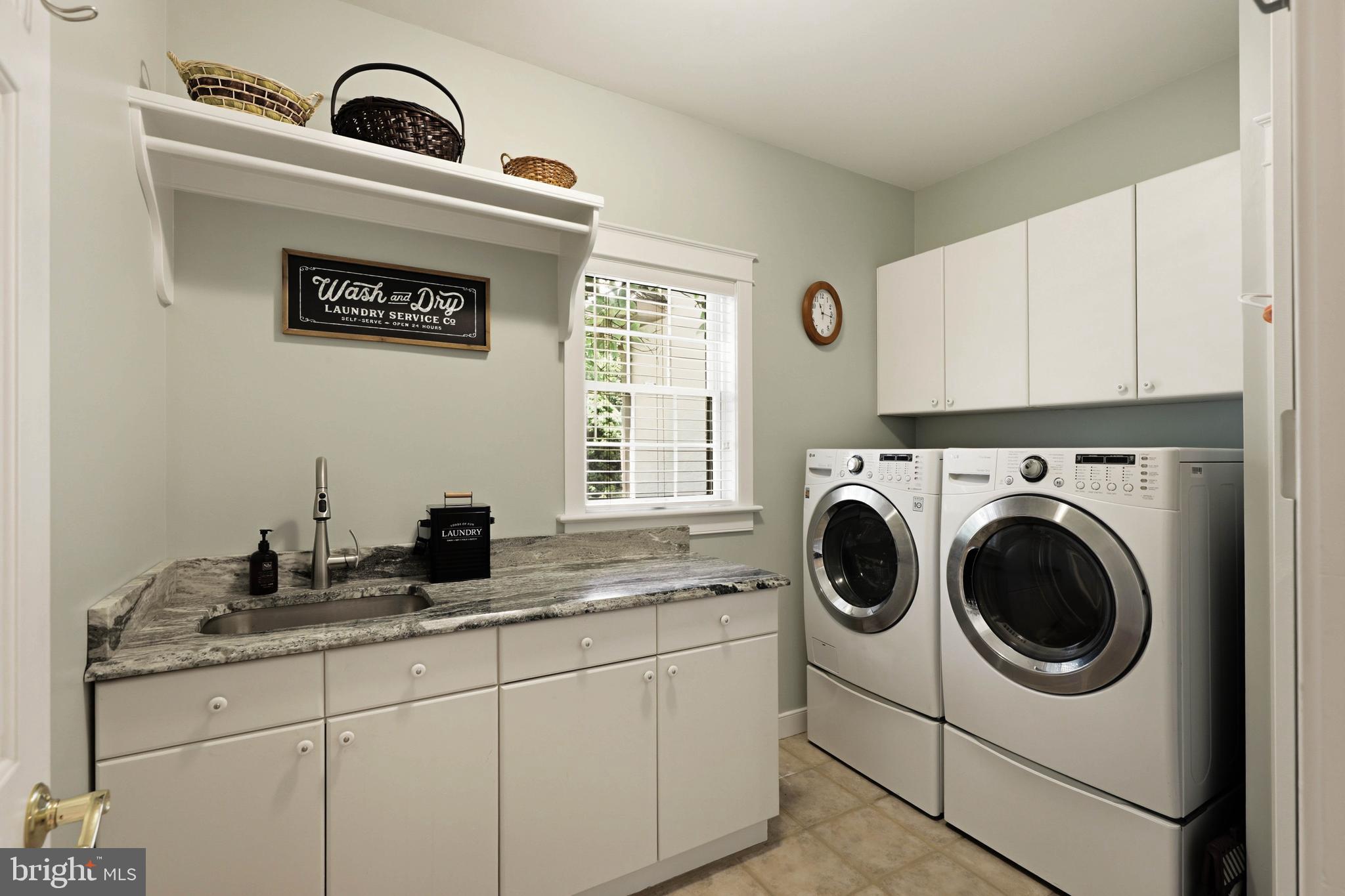 367 Millpond Drive Lititz, PA 17543 - Photo 25 of 65 Laundry room