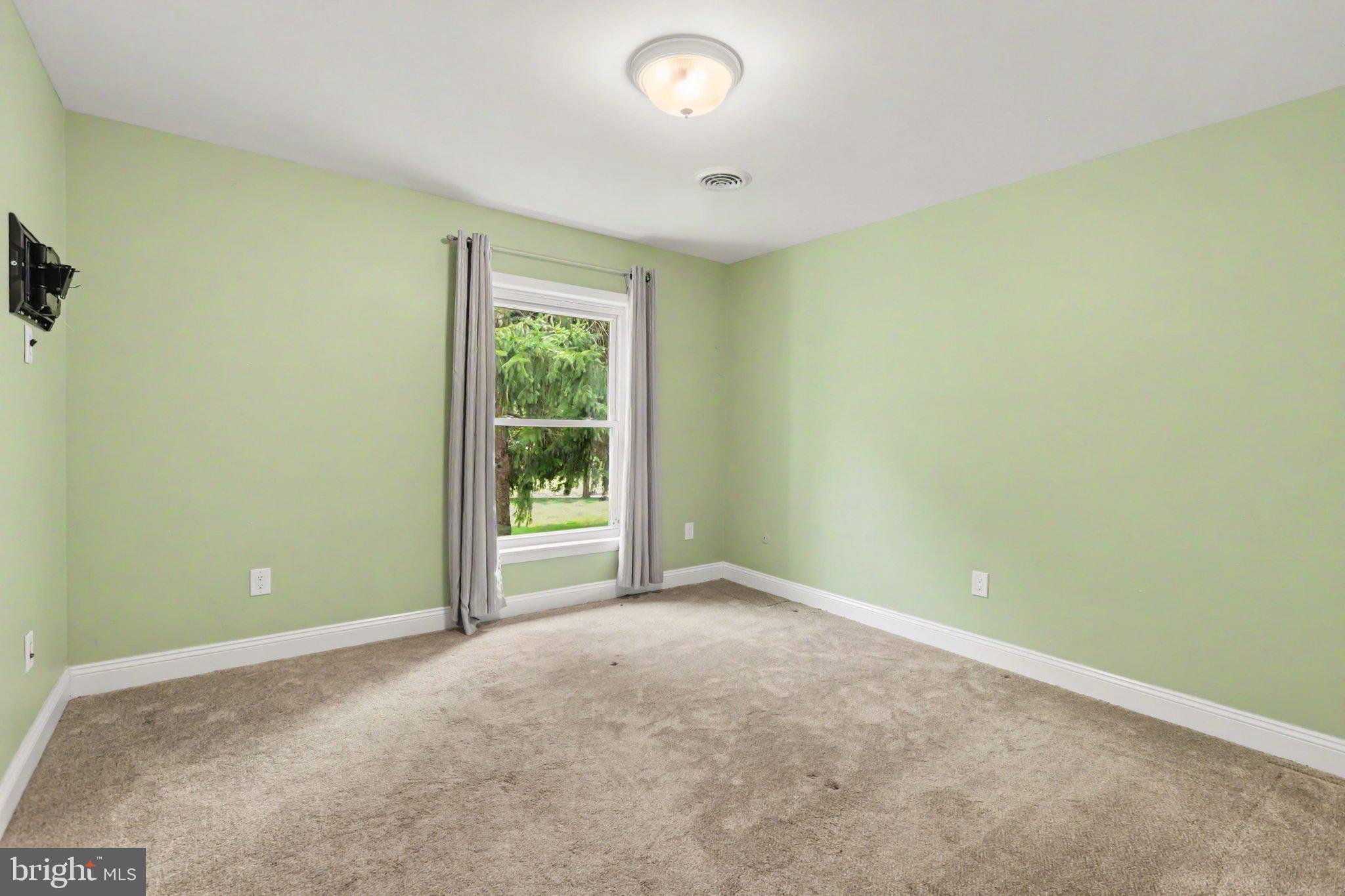 140 Codorus Furnace Road Mount Wolf, PA 17347 - Photo 13 of 38 Gallery Image 13