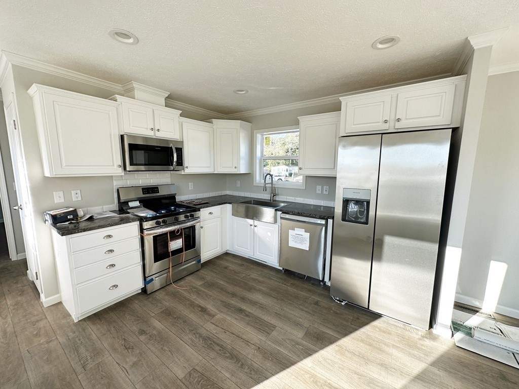 210 W Road, Unit M14 Wellfleet, MA 02667 - Photo 3 of 9 Gallery Image 3