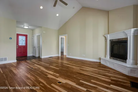 $865,000 | 216 Columbine Street, Alpine, WY 83128