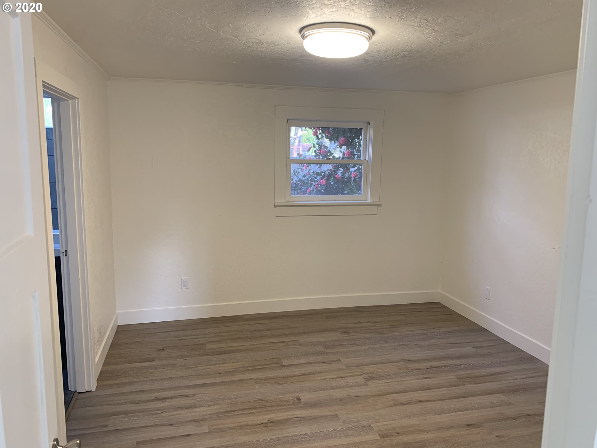 2171 Cal Young Road Eugene, OR 97401 - Photo 14 of 22 Gallery Image 14