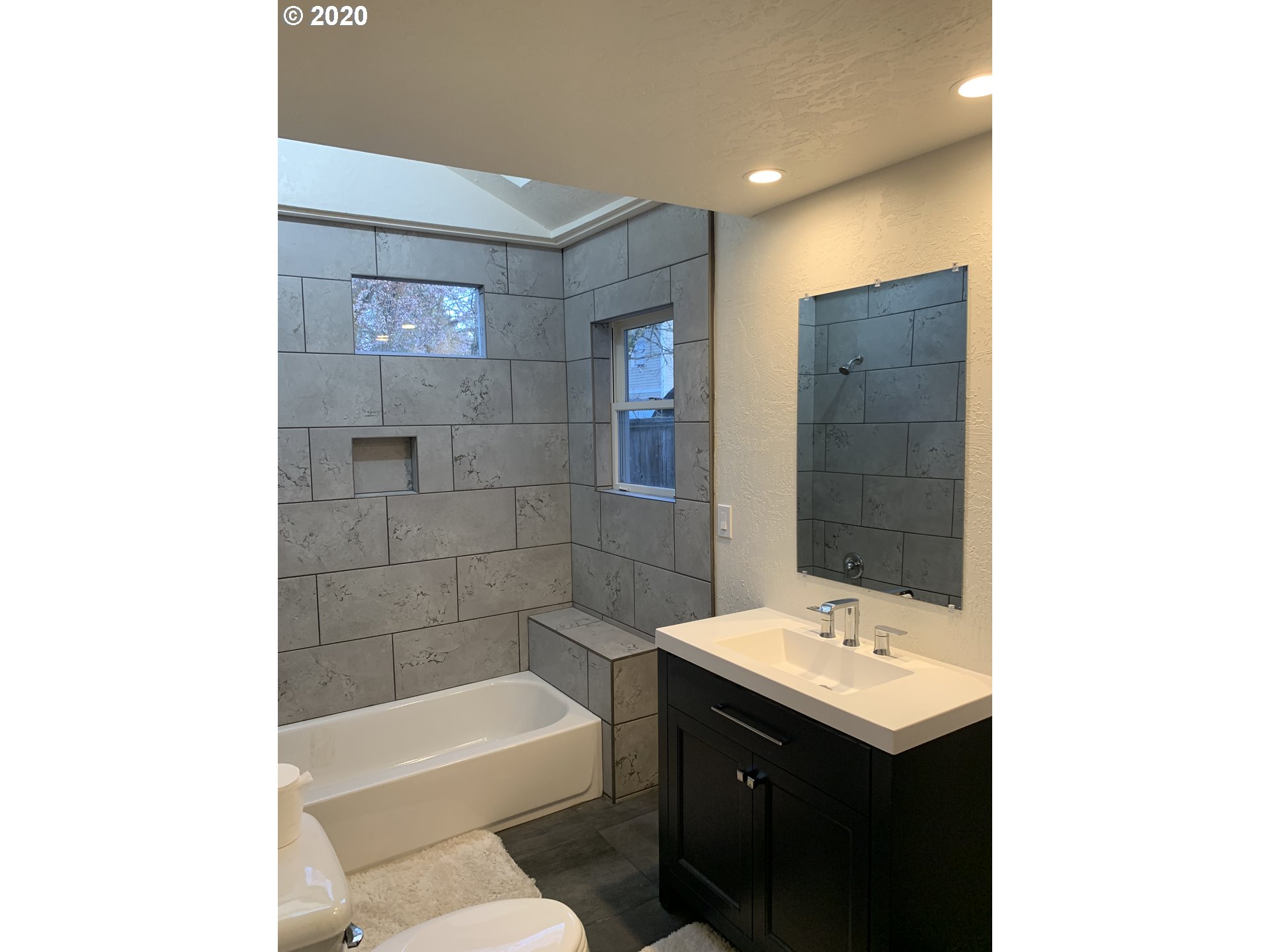 2171 Cal Young Road Eugene, OR 97401 - Photo 4 of 22 Gallery Image 4