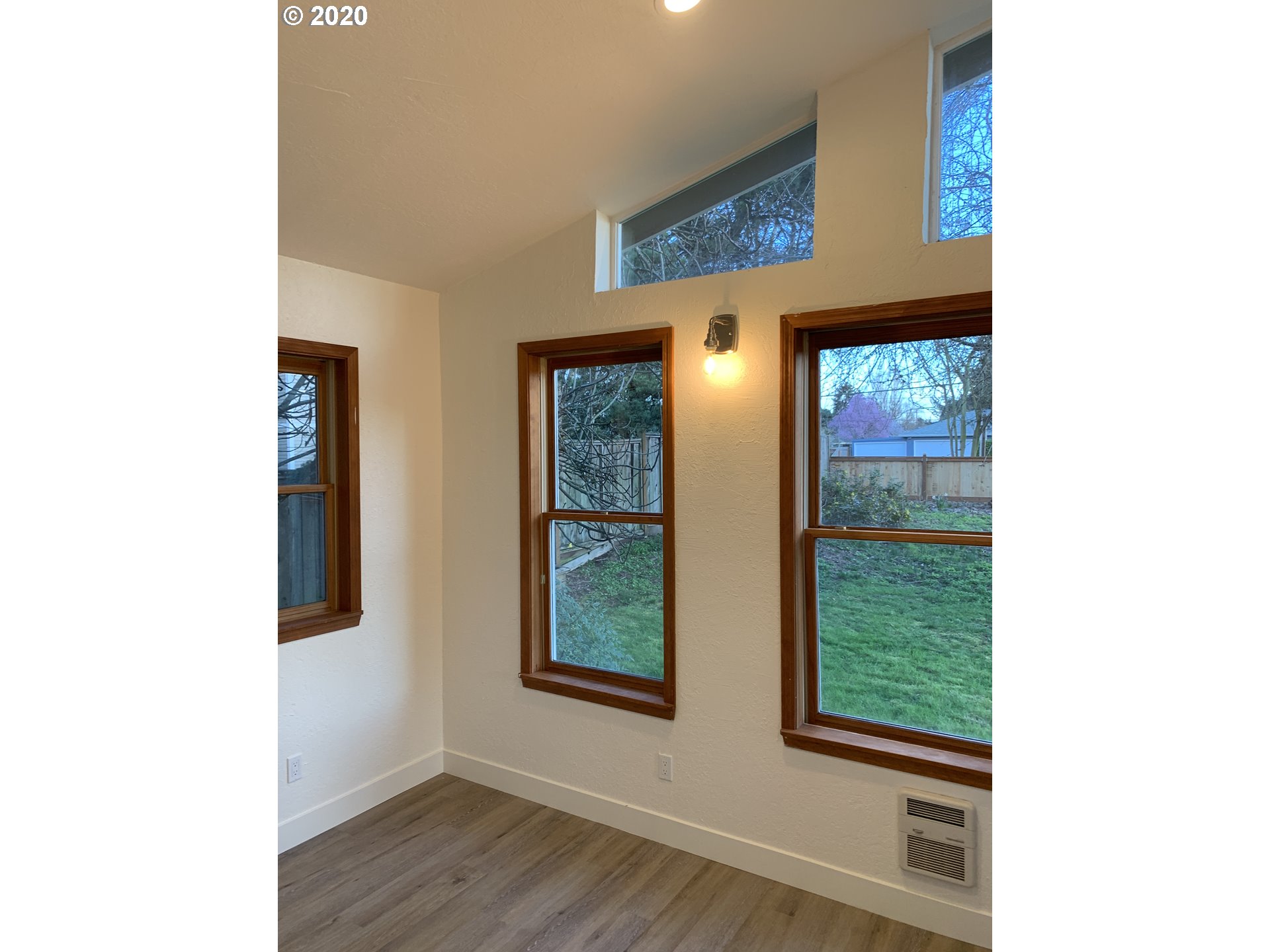 2171 Cal Young Road Eugene, OR 97401 - Photo 8 of 22 Gallery Image 8