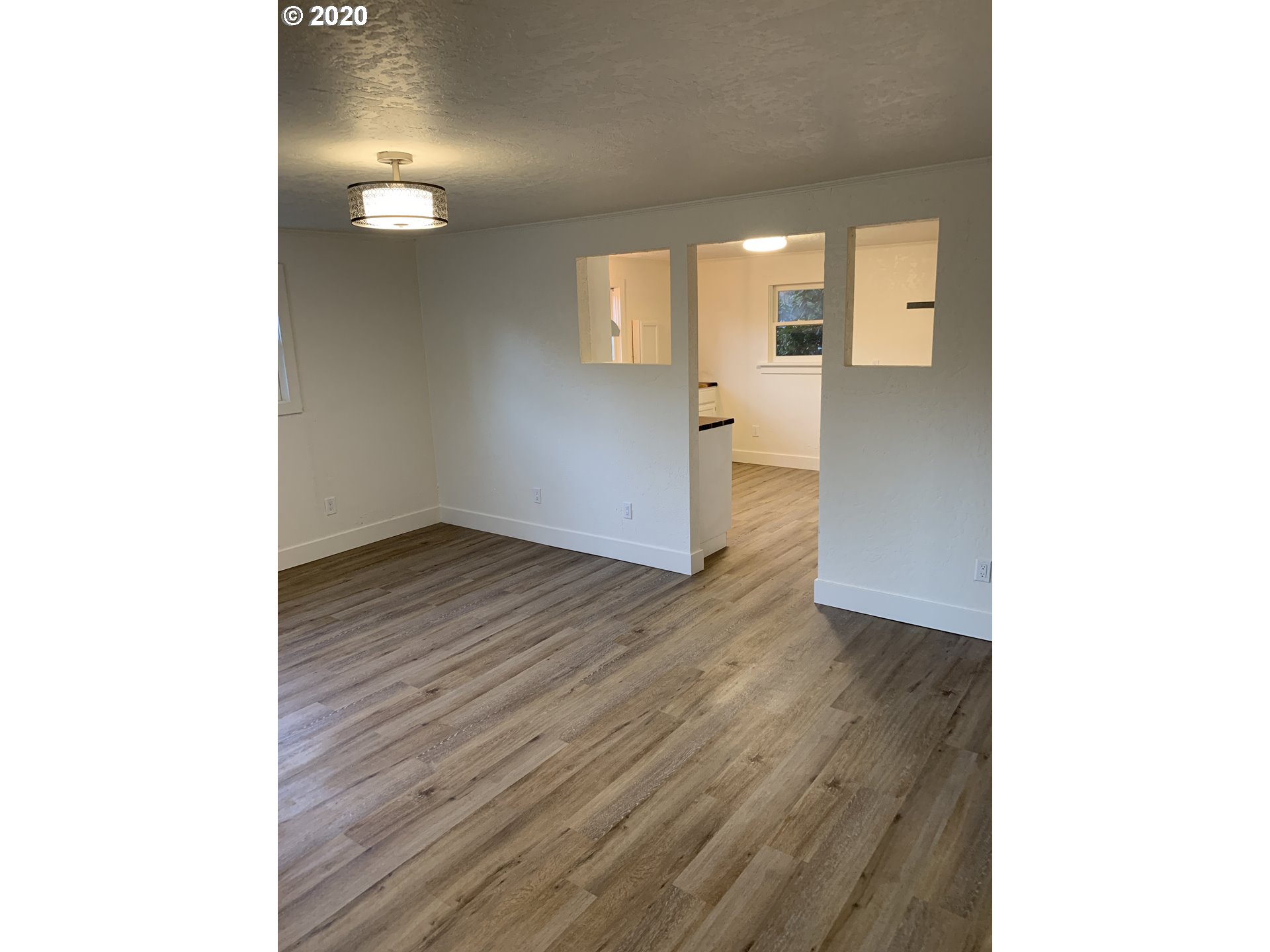 2171 Cal Young Road Eugene, OR 97401 - Photo 9 of 22 Gallery Image 9
