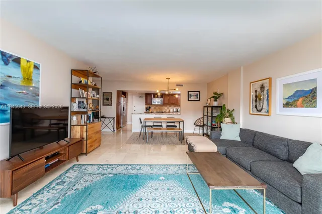 $5,500 | 199 Ocean Ln Drive, Unit 807, Key Biscayne, FL 33149