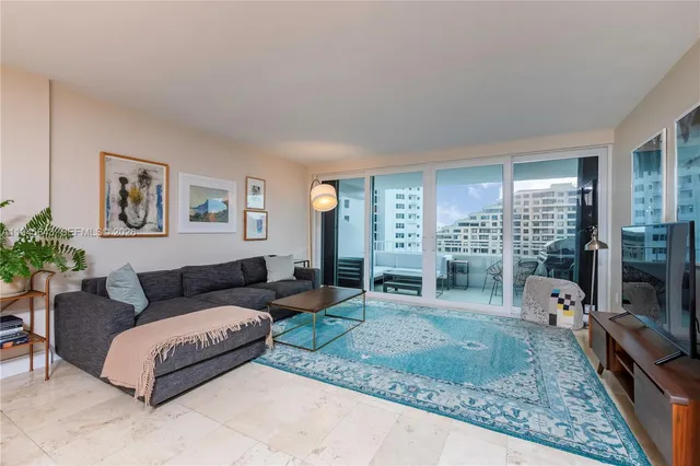$5,500 | 199 Ocean Ln Drive, Unit 807, Key Biscayne, FL 33149