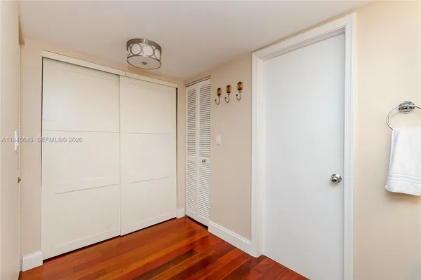 $5,350 | 199 Ocean Ln Drive, Unit 807, Key Biscayne, FL 33149