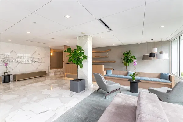 $5,350 | 199 Ocean Ln Drive, Unit 807, Key Biscayne, FL 33149