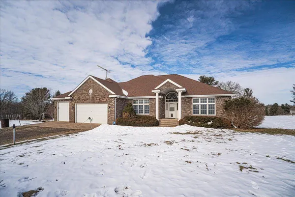$925,000 | 12446 190th Street, Milaca, MN 56353