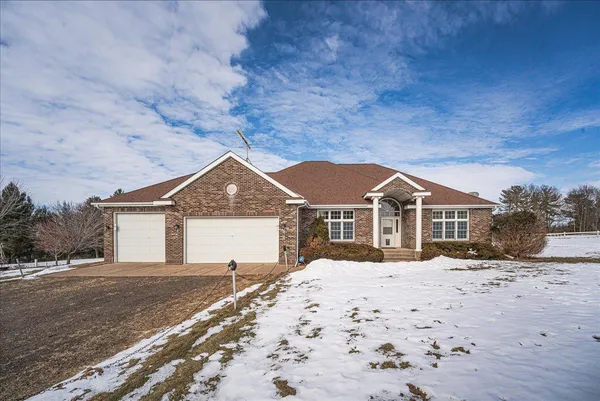 $925,000 | 12446 190th Street, Milaca, MN 56353