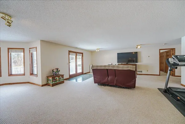 $925,000 | 12446 190th Street, Milaca, MN 56353