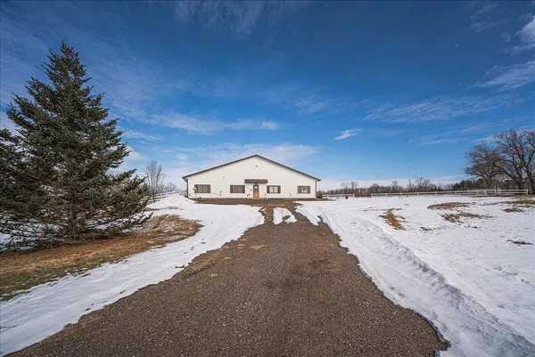 $925,000 | 12446 190th Street, Milaca, MN 56353