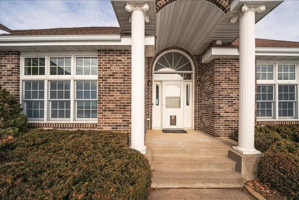 $925,000 | 12446 190th Street, Milaca, MN 56353