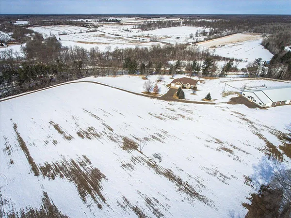 $925,000 | 12446 190th Street, Milaca, MN 56353