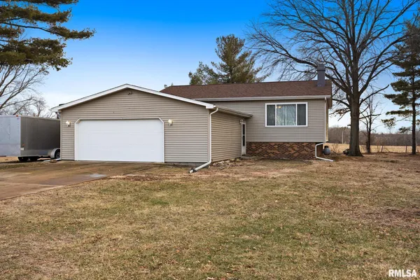 $185,000 | 25909 Longview Road, Hopedale, IL 61747