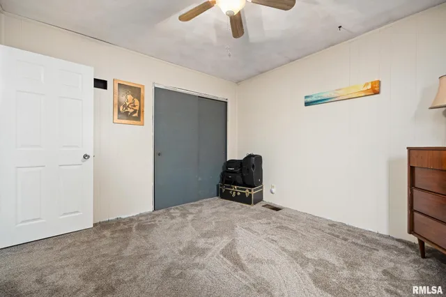 $175,000 | 25909 Longview Road, Hopedale, IL 61747